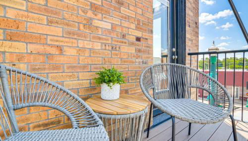 Loft-Style Apt in Dtwn Monett Pets Welcome! - Photo 2