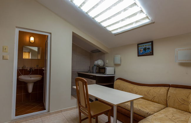 1 Bedroom Apartment in Dafinka Guest House - Photo 16