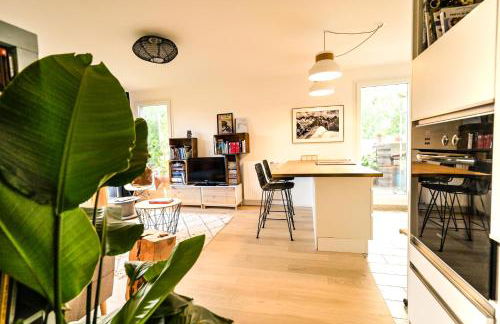 L'Olympique: appartement cosy, vue canal grande terrasse et parking - Foto 11