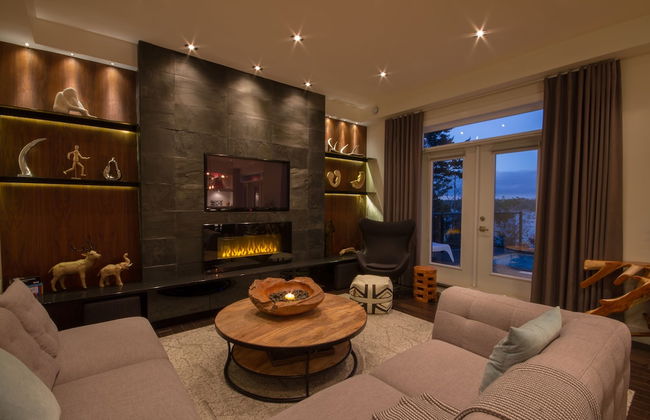 Lux Exec Home HFX Waterfront Pool Hot Tub - Photo 9