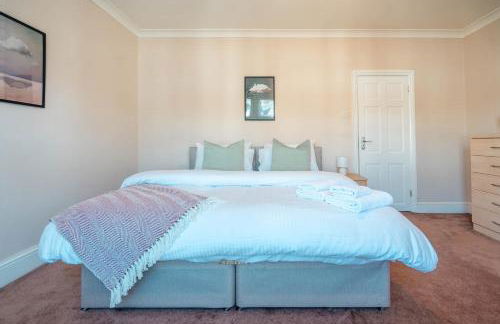 Spacious home 3 min from station - Photo 6