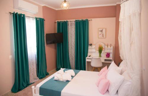 Lilia-RentalApartments - Photo 34