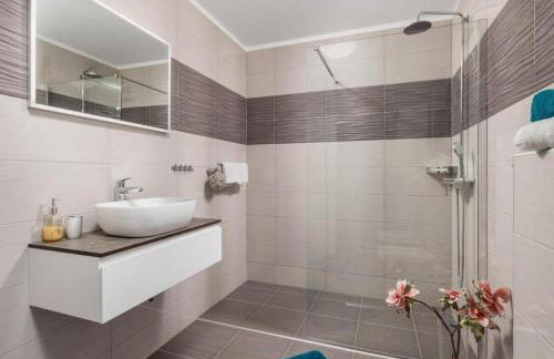 Fancy Villa Children Playground,Jacuzzi,Pool - Photo 30