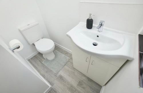 Large One Bedroom Apartments Southsea Sleeps 3 - Free Parking - Foto 77