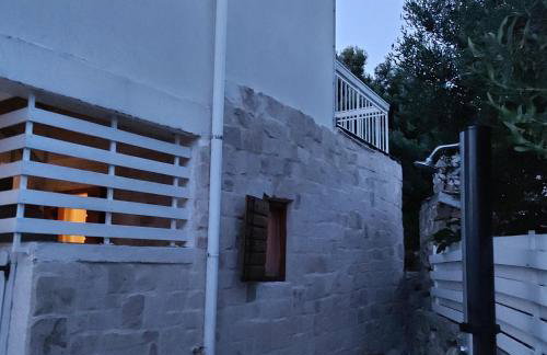 Bijela kuča - Foto 5