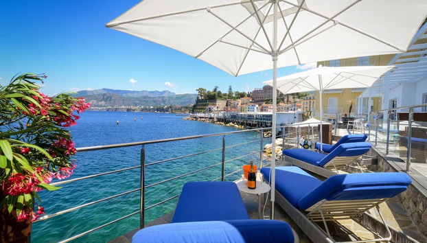 Amore Rentals - Villa del Maggiore - Foto 2, Habitación