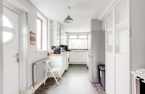 Manchester Business and Leisure Home with Free Parking - Foto 14