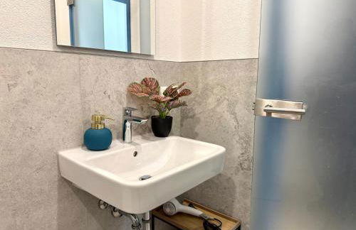 NEU Goldstadt Luxe Studio- City Apartment Schlössle - Photo 28