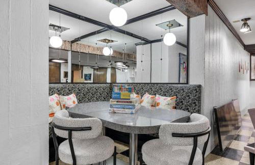 The Nifty Fifties in a Quiet Location - Foto 20