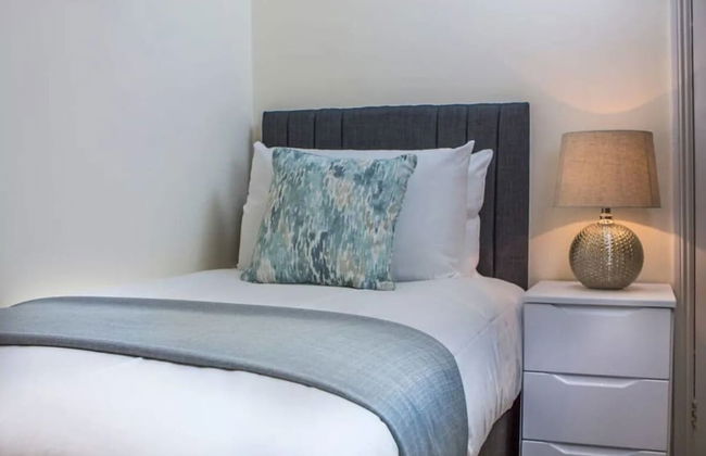 Lux Blu - Station Road - Foto 6