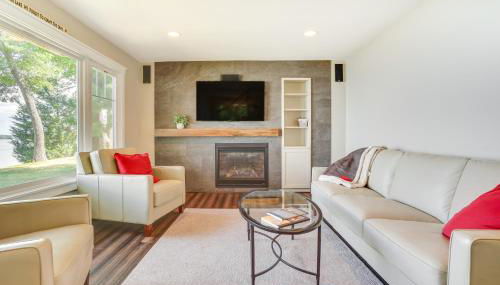 Lakefront Chippewa Falls Haven with Private Deck! - Foto 4