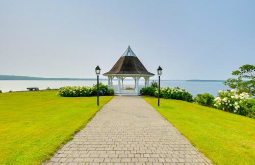 Elegant Oceanfront Maine Estate with Gazebo - Foto 2