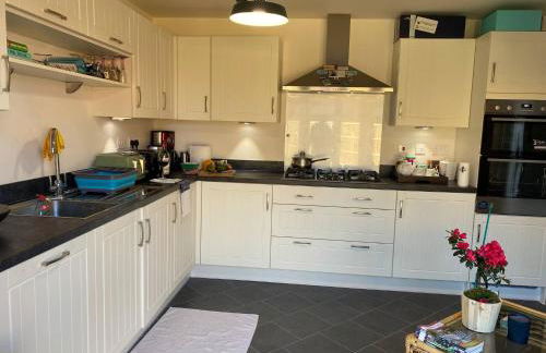 Comfortable 5 - Guest Abode - In Quiet Village - Foto 5