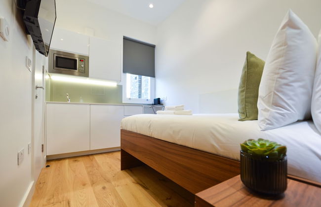 Shepherds Bush Green Serviced Apartments by Concept Apartments - Photo 17