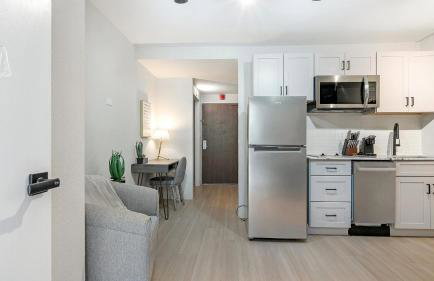 Landing Chic 1BD Pool Gym - Foto 5