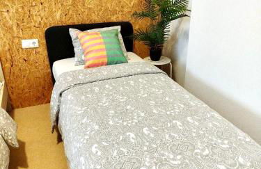 Soho Boho Apartments - with sunny rooftop terrace and fiber optic internet - Photo 2