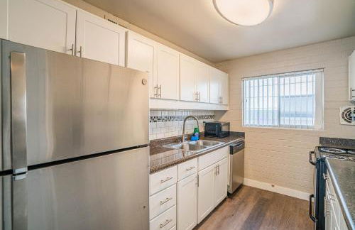 Spacious 2 Bedroom, 2 Bath, Pool, Free Parking, Gym - Foto 56