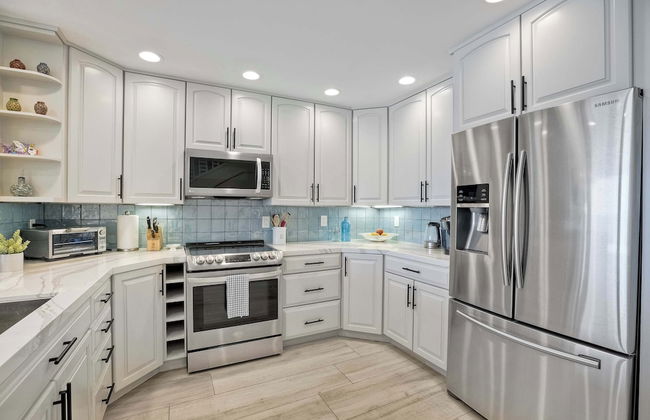 NEW Listing! Seaside Sunset - Foto 12