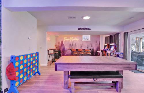 Chalet with Hot Tub, Game, Movie Room, Lake and Pool Access - Foto 38