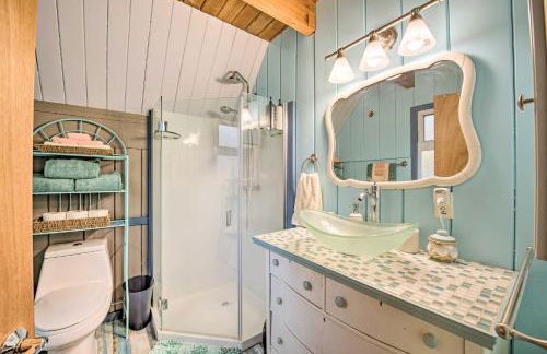 Unique Camano Cabin with Mountain and Water Views - Foto 16