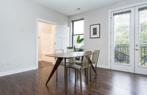 TWO CozySuites Charming Music Row Condos with parking - Foto 17