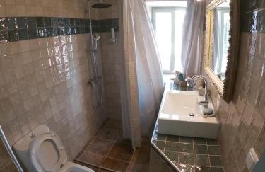 KIVERI 1876 traditional seafront cottage - Photo 10