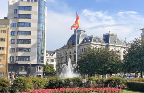 Oviedo desde el corazón de la ciudad VUT-6684-AS - Foto 43