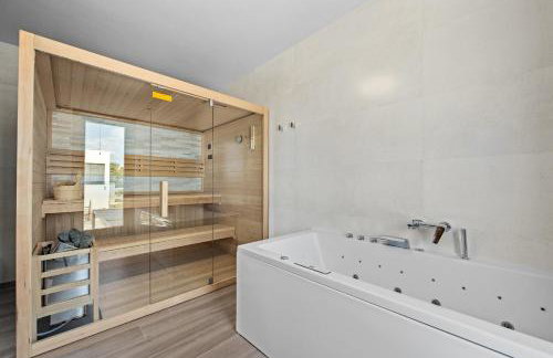 Villa MaEm in Central Istria for families with Sauna, Whirlpool & Sea View - Foto 3