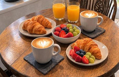 Blacksmiths Cottage a traditional cottage with garden and wood burning stove in Pooley Bridge, Ullwater - Foto 2