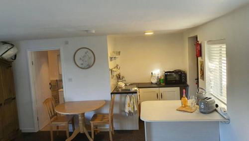 The Piggery - Corfe Mullen - Photo 3