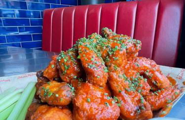 Earthy Elegance Stylish 4BR for Urban Escapes - Foto 56