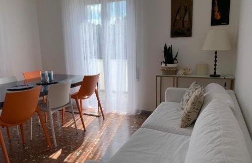 Dove il tramonto incontra il mare, attico panoramico a due passi dalla spiaggia - Foto 7