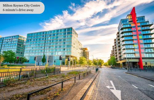 Oakbridge House - 6 mins drive to CMK - Free Parking, Fast WiFi, Smart TVs with Sky and Netflix by Yoko Property - Foto 31