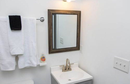 Quiet GVL Home Walk to DownTown - Foto 21