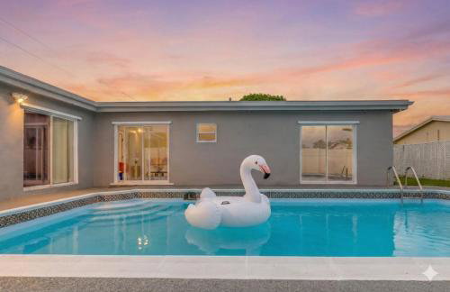 Villa 4BR Villa Private Pool BBQ Area Near Beach - Photo 73