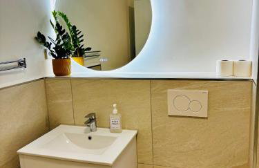 Olive Apartment mit Balkonen & Elektrogrill, 24h Self-Check-in, Free Parking, Netflix & WiFi, TOP Lage, Nähe KEM Kliniken - Foto 13