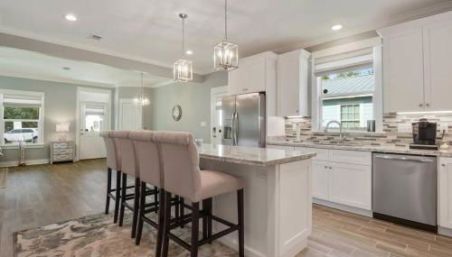 *Chic Beach Cottage Retreat* near Beach/downtown - Foto 4