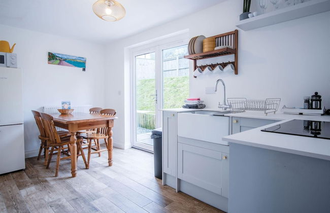 Yellow Cottage - 2 Bedroom Cottage - Dale - Foto 9