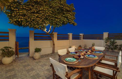 Villa Elizabeth - Seafront Classic Villa! - Foto 38