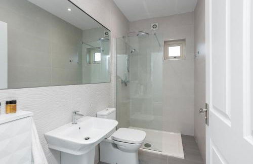 5 Star - The Ulsterville Residences - Free On-site Parking - Foto 138