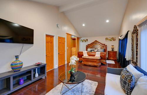 Near Hospitals and Universities Baldwin Apt with Deck - Foto 14