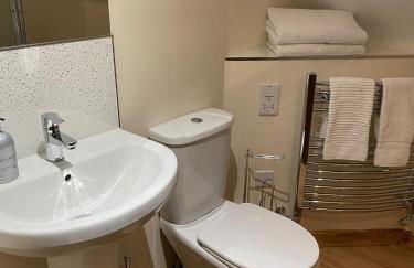 Bluebell Cottage at The Old Tractor Barn - Photo 7