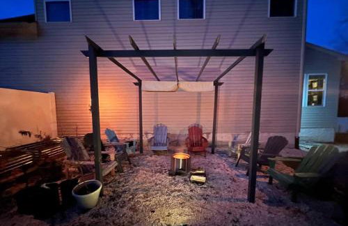 Space To Chill & Work in the Center of Everything - Foto 1