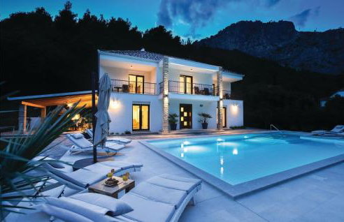 Beautiful Home In Omis With Sauna - Photo 25