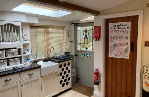 Lavender Cottage, Grade 2 Listed Period Stone Built Cottage In Pickering, North Yorkshire - Photo 16