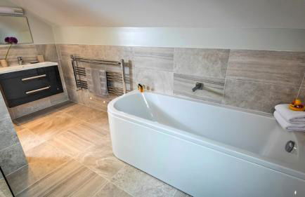 Finest Retreats - The Old Post Office Apartment 3 - Photo 15