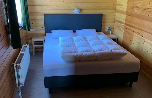 Peaceful Retreat With Sauna - Photo 10