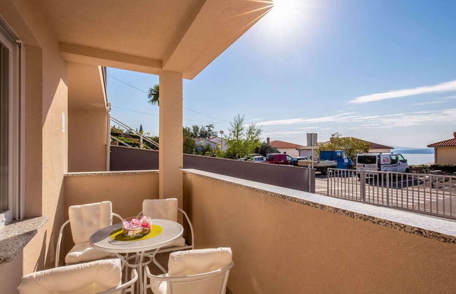 Peaceful Villa in Dramalj with Hot Tub - Foto 20