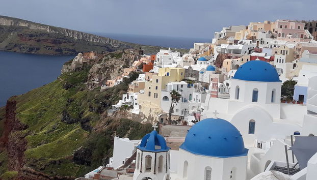 Escena panorámica de Oia - Tour privado - Foto 4