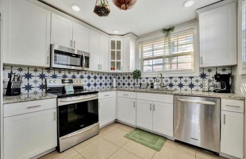 Half Mile from ZooTampa - Fun - Foto 12